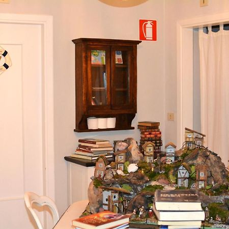 Hotel La Madunina Вараце Екстериор снимка
